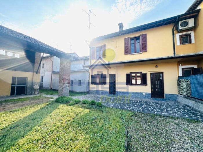 Casa con 5 locali in vendita in VIA MAZZINI, Gerenzago