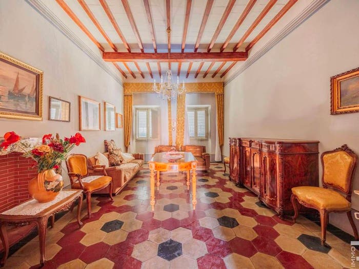 Casa con 6 locali in vendita in Via Corrado Cagli, Villa Severi Cappuccini, Arezzo