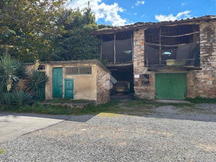 Casa quadrilocale in vendita in Via per corte ceci, San Concordio, Lucca