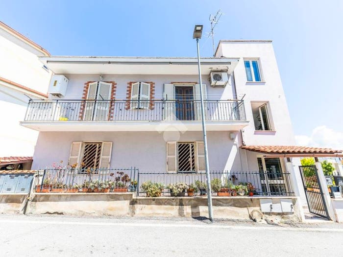 Appartamento bilocale in vendita in Via degli amarilli, Collefiorito, Guidonia Montecelio