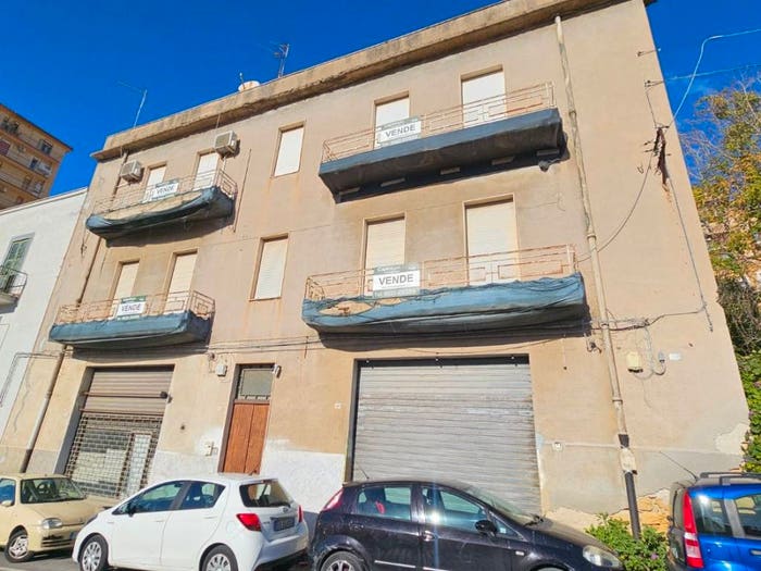 Appartamento con 5 locali in vendita in Via Empedocle, Centro Storico, Agrigento