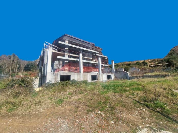 Casa con 6 locali in vendita in Casano Dogana Isola, Luni