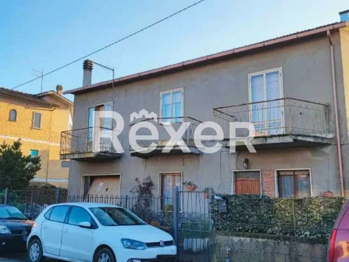 Appartamento con 5 locali in vendita in Via San Ildebrando, Centro, Bagnoregio