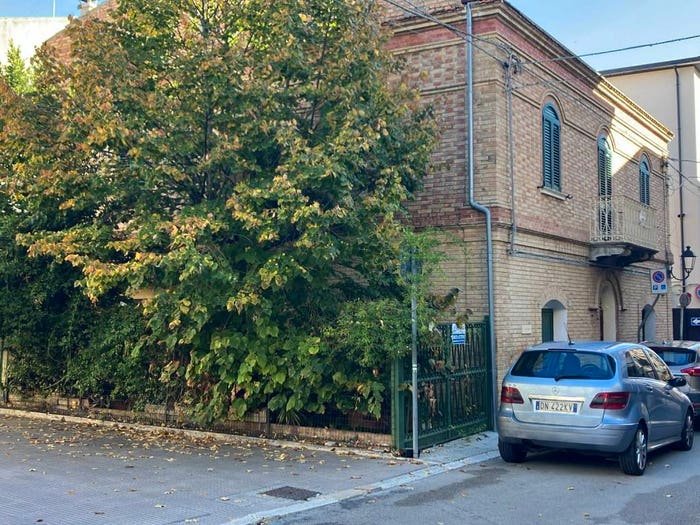 Casa con 6 locali in vendita in Centro, San Salvo