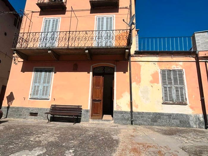 Appartamento quadrilocale in vendita in Ormea