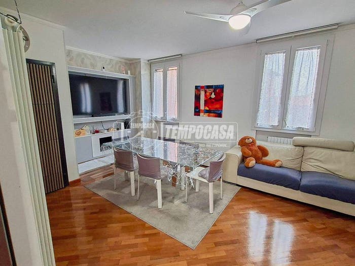 Appartamento trilocale in vendita in Piazza Crivelli, Centro, Nerviano
