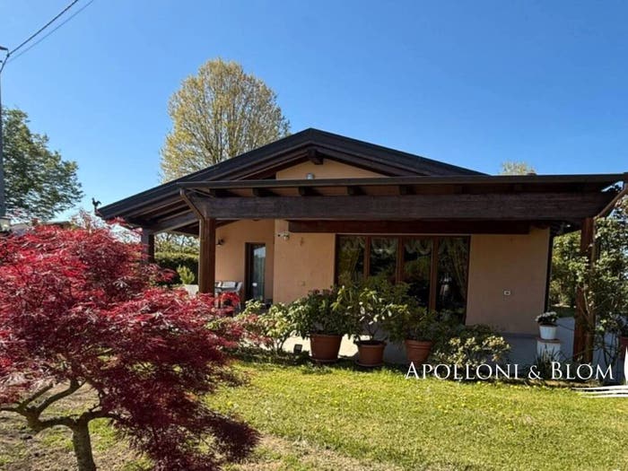 Casa con 6 locali in vendita in Monte Avaglio, Marliana