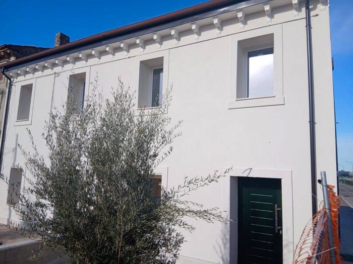 Casa quadrilocale in vendita in Viale Guglielmo Marconi, Centro, Caldiero