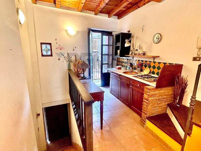 Casa trilocale in vendita in via cestai, Centro Storico, Catania
