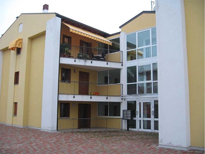 Appartamento trilocale in vendita in via gellio cassi a, Centro, Latisana