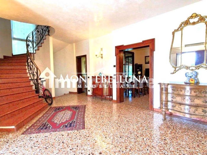 Casa con 5 locali in vendita in Via Fornetto, Asolo