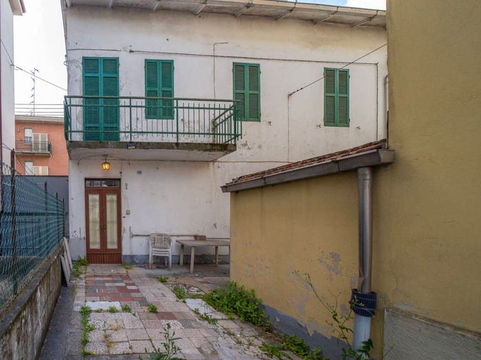 Casa con 6 locali in vendita in Via Trieste, San Leonardo, Parma