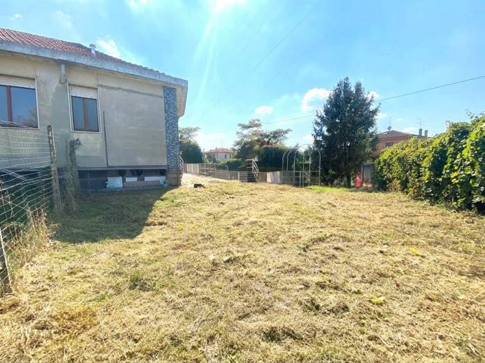 Appartamento con 6 locali in vendita in Via Bernardo Ruffini, Centro, Ovada