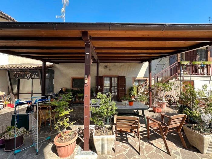 Casa con 6 locali in vendita in Via Rivalta, Lesignano de' Bagni