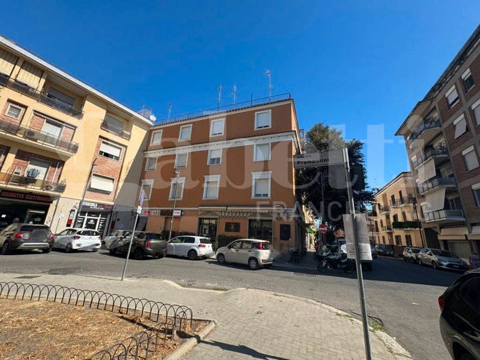 Appartamento trilocale in vendita in Via Duca Del Mare, Centro Storico, Latina