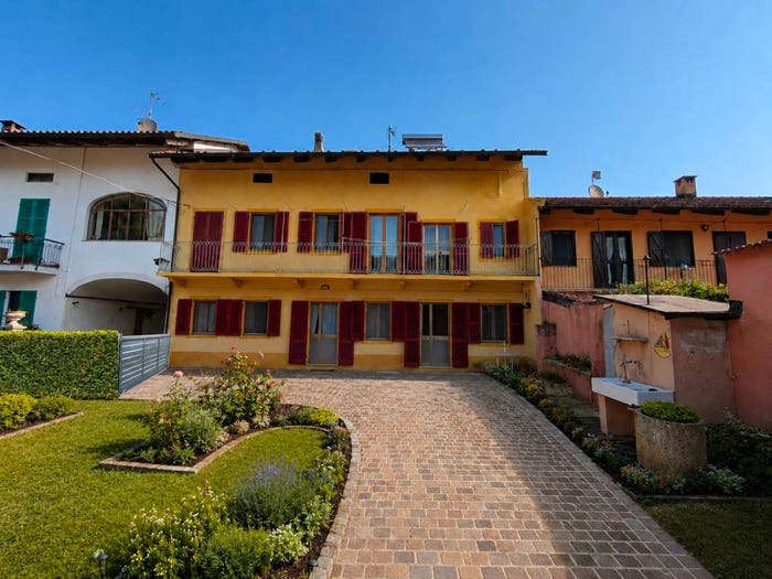 Casa con 6 locali in vendita in Chivasso