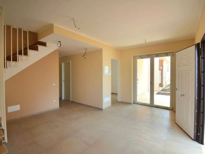 Casa trilocale in vendita in Via Tufello, Campoleone Tre Colli, Aprilia
