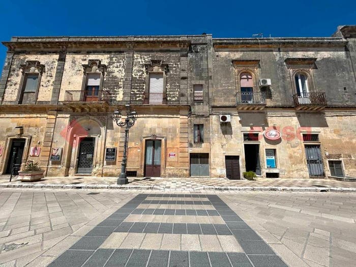 Appartamento trilocale in vendita in corso matteotti, Centro, Poggiardo