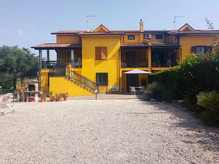 Casa con 5 locali in vendita in Via di Montefranco, Bracciano