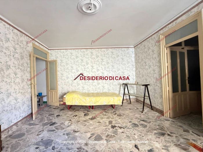 Casa con 6 locali in vendita in Via Dante Alighieri, Villafrati