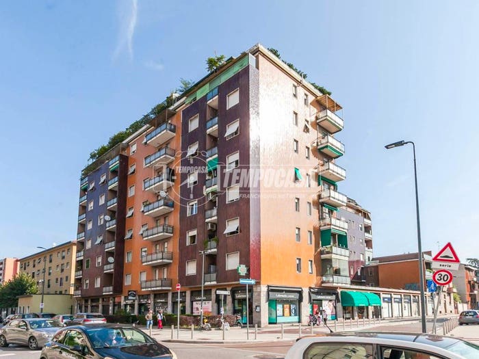 Appartamento trilocale in vendita in Via Michele Lessona, Vialba, Milano