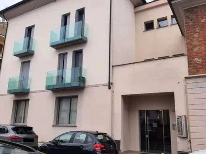 Appartamento trilocale in vendita in Via Trieste A, Via Colombo, Piacenza