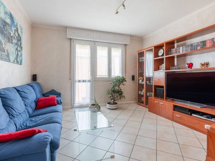 Appartamento quadrilocale in vendita in Via Francesco Zanardi, Saffi, Bologna