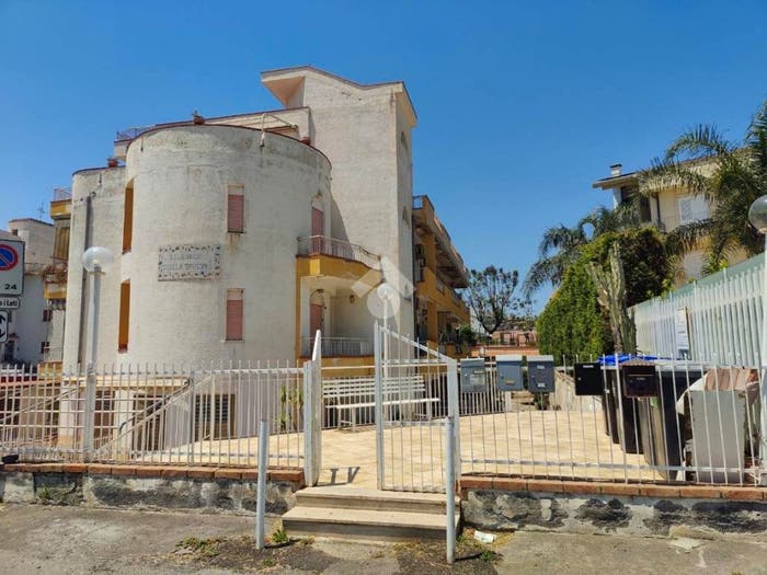 Appartamento trilocale in vendita in Via Nixa, Centro, GiardiniNaxos
