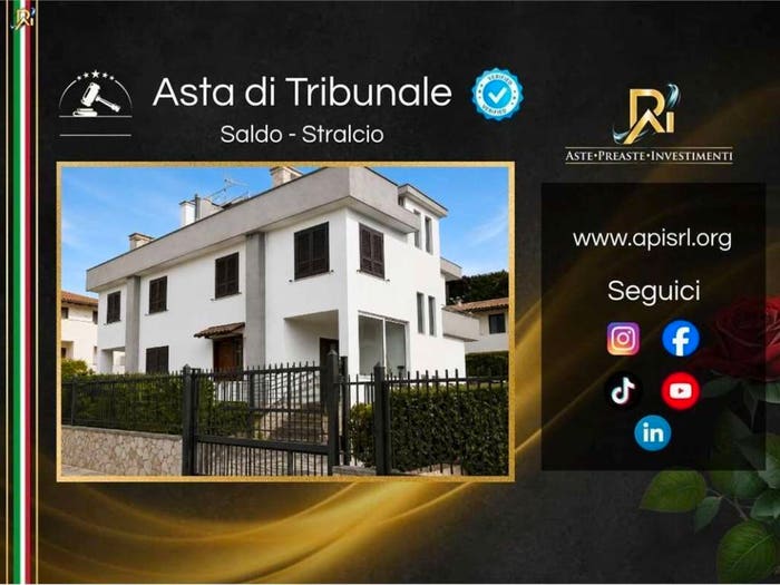 Casa con 6 locali in vendita in Via ripuaria, Varcaturo, Giugliano in Campania