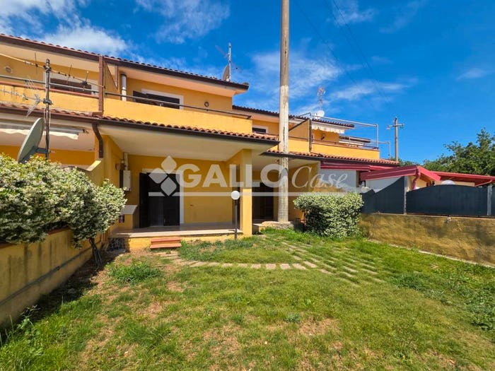 Casa quadrilocale in vendita in Contrada Castromurro, Centro, Belvedere Marittimo