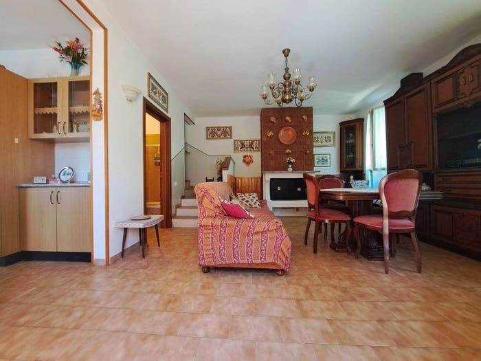 Casa quadrilocale in vendita in Via G H d'Arturo, Centro, Loiano