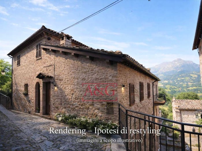 Appartamento quadrilocale in vendita in via Varano, Centro, Montefortino