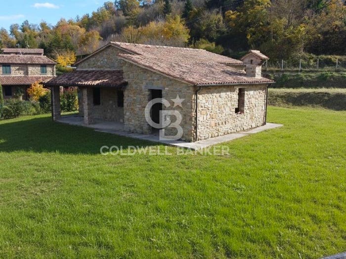 Casa con 5 locali in vendita in Vocalo Pian di Landuccio, Apecchio