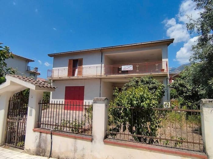 Casa con 6 locali in vendita in Via dei Gerani, Centro, Francavilla Marittima