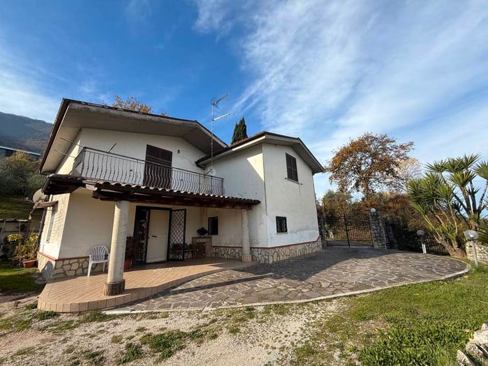 Casa quadrilocale in vendita in Via di Varico, Morolo