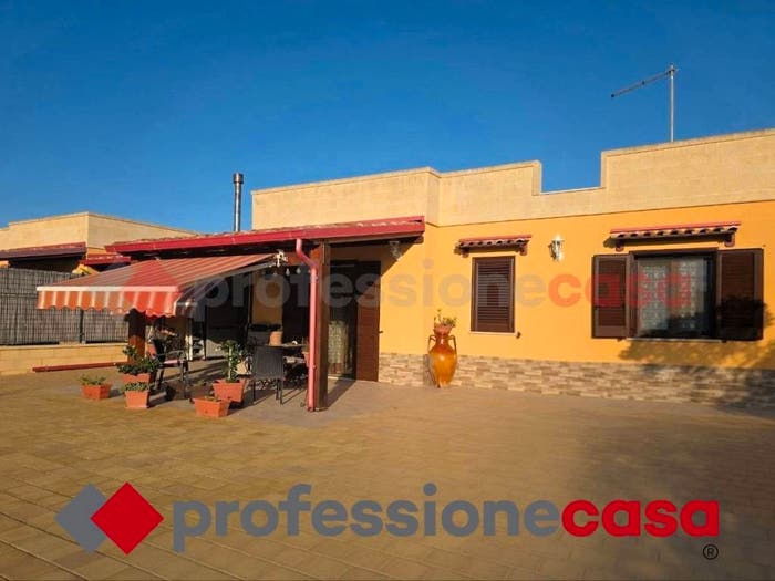 Casa trilocale in vendita in Via Cesare Pavese, Talsano San Donato, Taranto