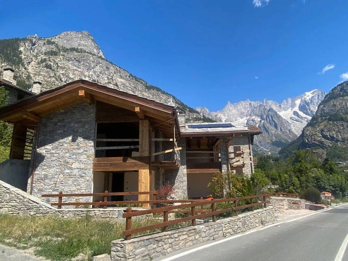 Casa con 5 locali in vendita in Strada della Vittoria, Centro, Courmayeur