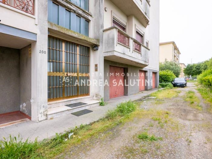 Appartamento con 6 locali in vendita in Via Tosco Romagnola Est, Oltrera, Pontedera