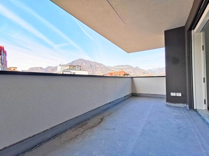 Casa quadrilocale in vendita in Via Claudia Augusta, Oltrisarco Aslago, Bolzano