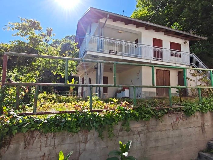 Casa con 6 locali in vendita in Via Vottero, Barge