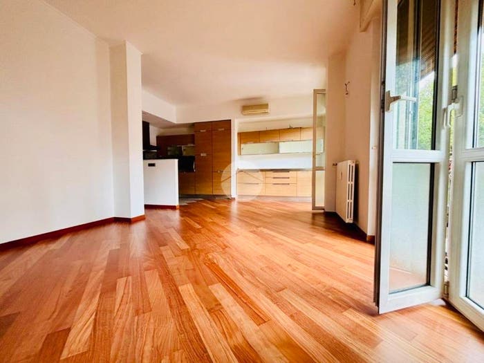 Appartamento trilocale in vendita in Via Duca degli Abruzzi, Triante, Monza