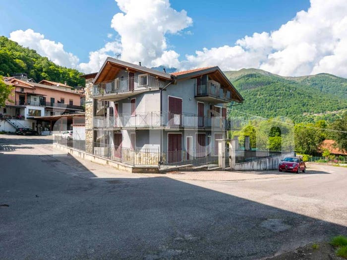 Appartamento in vendita in Brenzio, Gravedona ed Uniti
