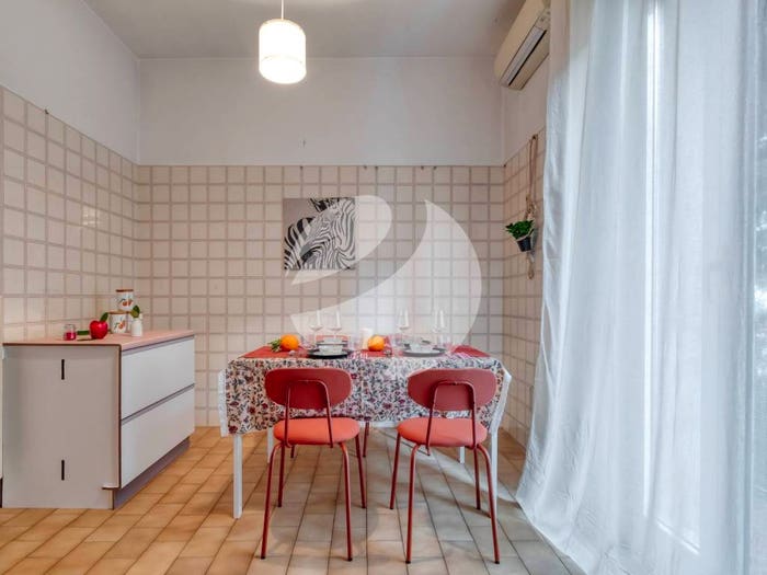 Appartamento con 5 locali in vendita in Massarenti, Bologna
