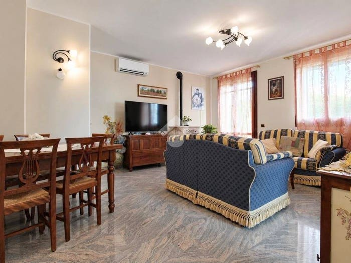 Casa con 5 locali in vendita in Via Radici in monte, Roteglia, Castellarano