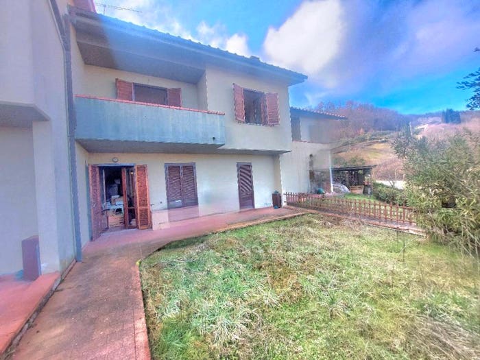 Casa quadrilocale in vendita in Via Grevigiana, Ponte Agli Stolli, Figline e Incisa Valdarno
