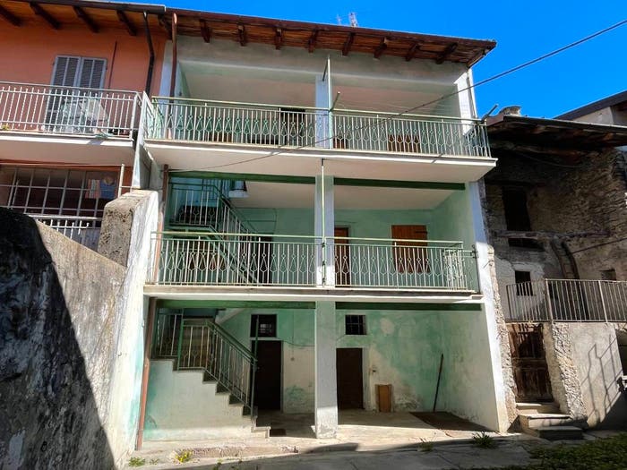 Casa con 6 locali in vendita in Via Ospedale, Entracque