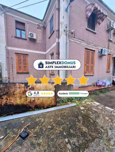 Appartamento trilocale in vendita in via Gabriele e Guido Pizzuti, Acquedotto, Cosenza