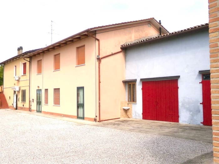 Casa con 6 locali in vendita in Via Provinciale, Terre del Reno