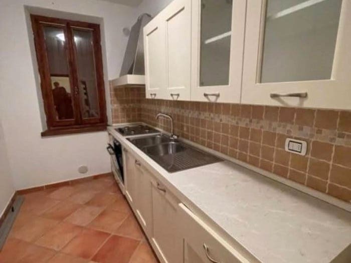 Appartamento con 5 locali in vendita in Panicagliora, Marliana