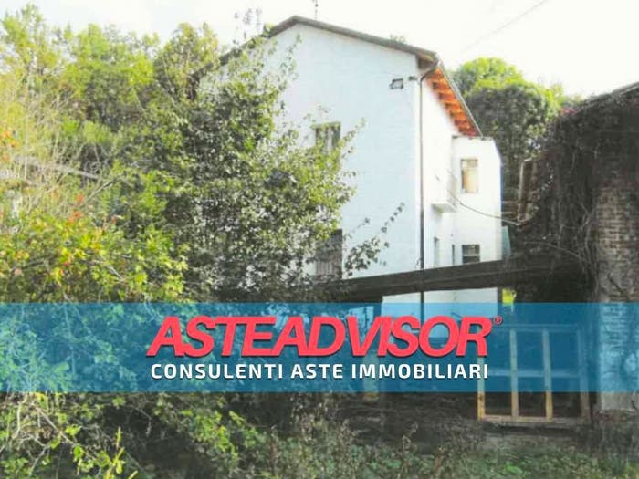 Casa con 6 locali in vendita in Via Statale Monregalese, Ressia, Pianfei